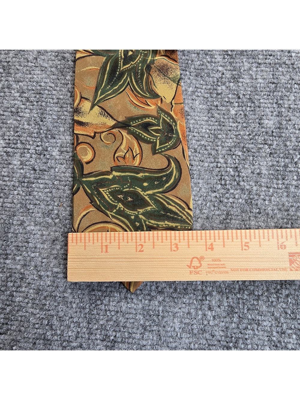 Charleston Tie Rack Italian Silk Tie Gold Green Abstract Leaf 58.5 Inch